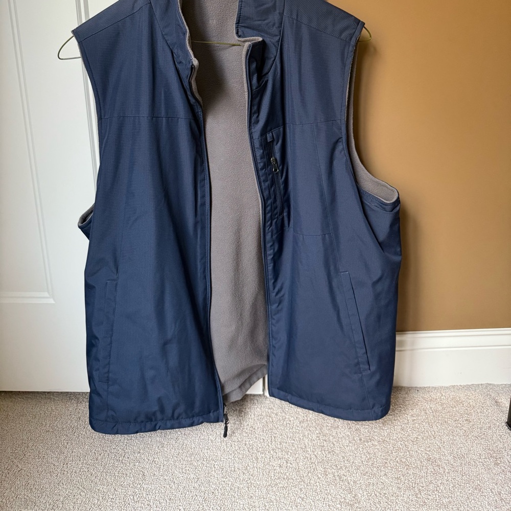 Men's Reversable Navy Blue/Gray  Vest